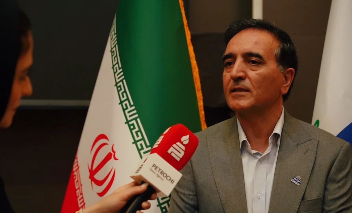 مدیر مهندسی پتروشیمی خارک: بخش عمده هزینه‌های طرح متانول ۲ صرف توسعه زیرساخت‌ها شد