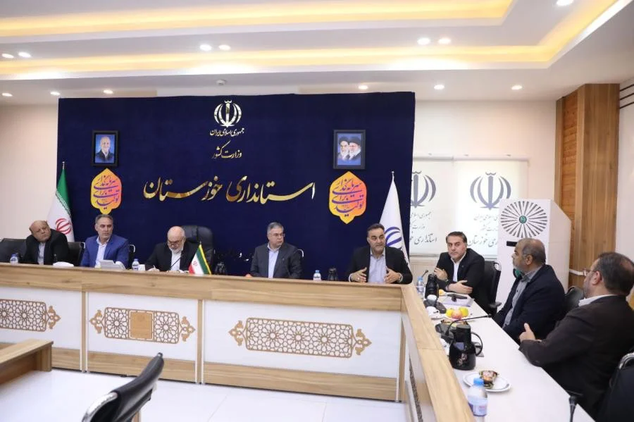 نشست هم‌اندیشی فاز دوم منطقه ویژه اقتصادی پتروشیمی به ریاست استاندار خوزستان برگزار شد