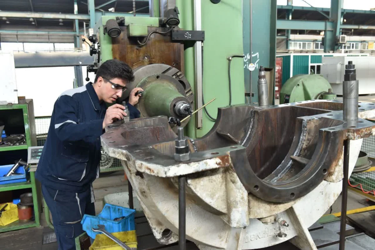 خودکفایی فنی در عمل دستاوردهای كارگاه مركزی پتروشیمی تبریز در سال ۱۴۰۴ در مصاحبه با مهندس لطفی