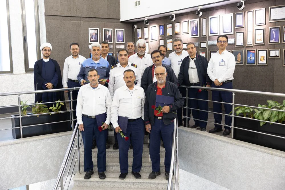 تجلیل از ایثارگران دفاع مقدس در شرکت پلیمر آریاساسول با پیام مدیرعامل