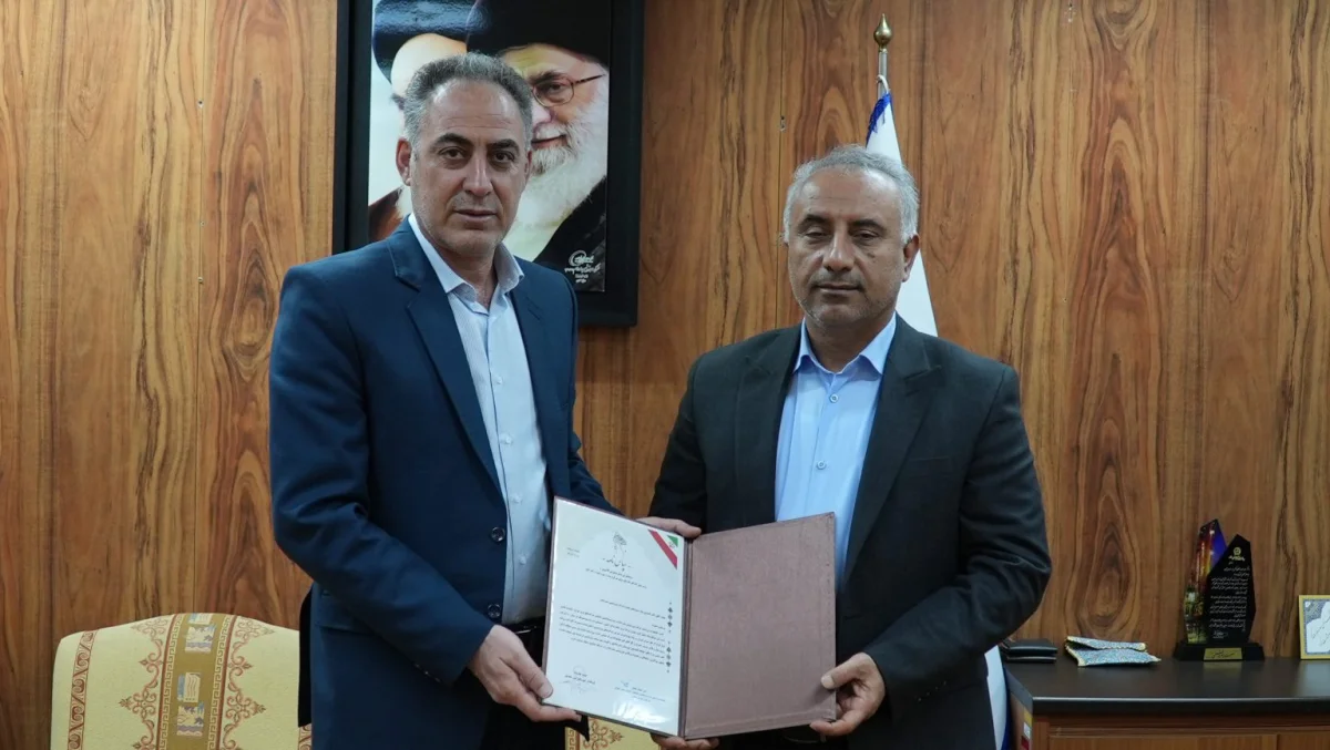 تقدیر فرماندار بندرماهشهر از مدیرعامل پتروشیمی بندرامام؛ ثبت افتخارات ملی و جایگاه برتر صادراتی در صنعت پتروشیمی