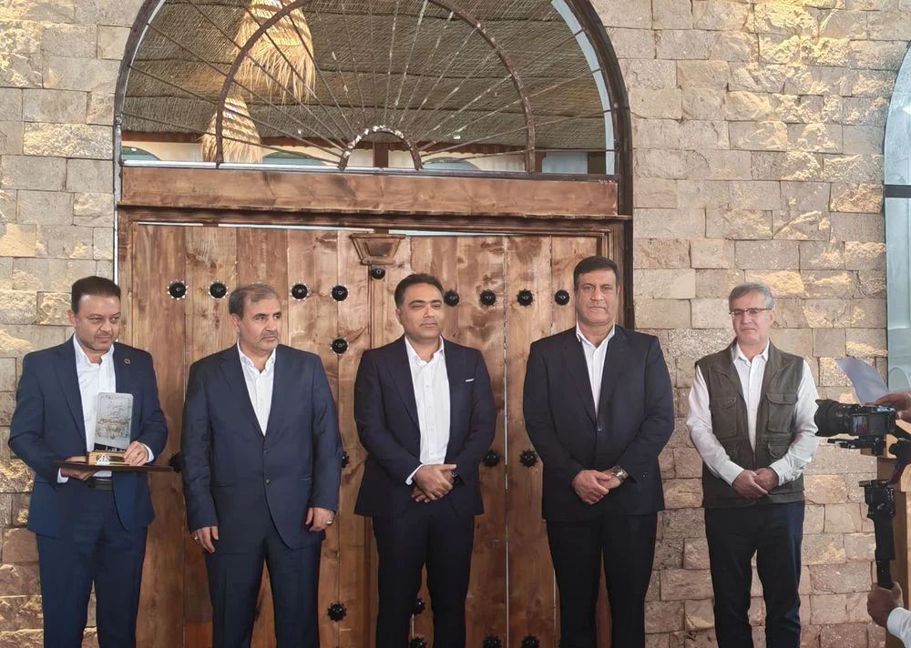 فتح قله بومی‌سازی در پارس جنوبی؛ آریاساسول عنوان «برترین سازنده داخلی و تولیدکننده بار اول ۱۴۰۴» را کسب کرد