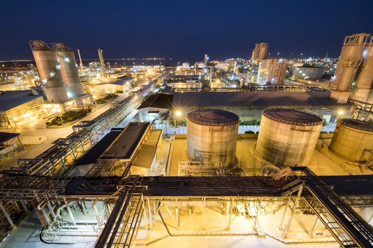 هفتمین خط واحد POY پتروشیمی شهید تندگویان با اتکا به توان داخلی راه‌اندازی شد