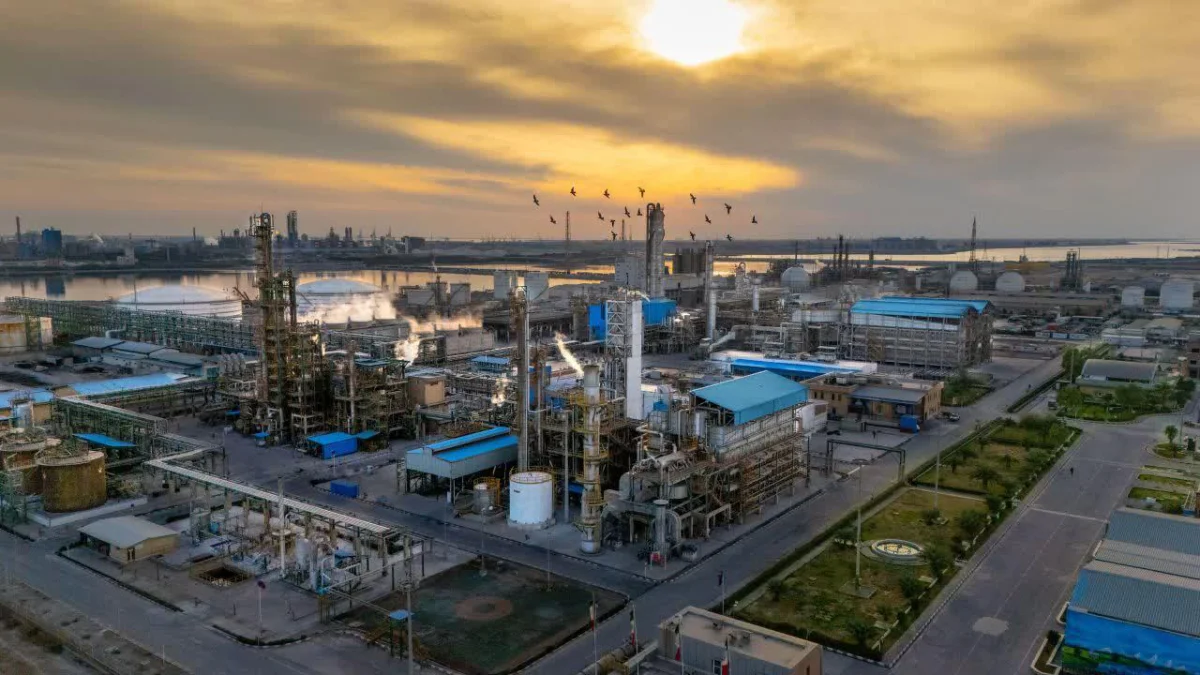 افزایش ۷۴ درصدی سرمایه «شفن» از محل سود انباشته روی میز مجمع فوق‌العاده؛ پتروشیمی فن‌آوران در مسیر اصلاح ساختار مالی و تقویت بنیان‌های ترازنامه‌ای