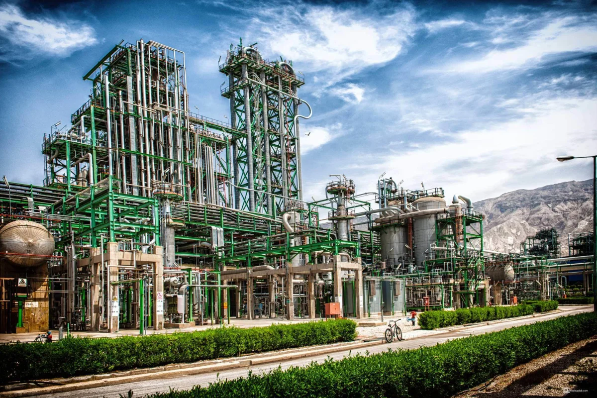 جم پیلن با ۲۲۰ هزار تن تولید و ۲۸ درصد سهم بازار، صدرنشین‌ پلی‌پروپیلن ایران شد / بالاترین فروش تاریخ جم پیلن با تحقق درآمد ۲۲.۵ همت در بورس کالا