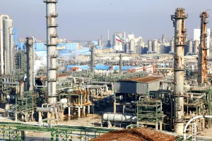 پتروشیمی امیرکبیر در اوج سودآوری؛ بالاترین سود خالص ۹ ماهه در تاریخ شرکت